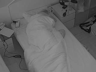 voyeurcam-julmodels-bed-7