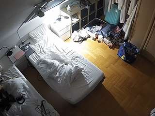 voyeurcam-julmodels-bed-7
