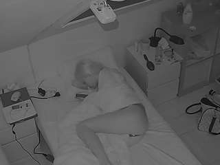 voyeurcam-julmodels-bed-7