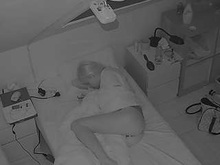voyeurcam-julmodels-bed-7