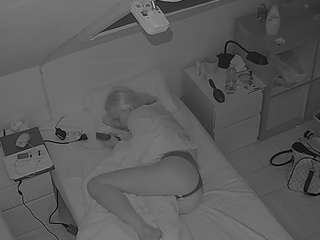 voyeurcam-julmodels-bed-7