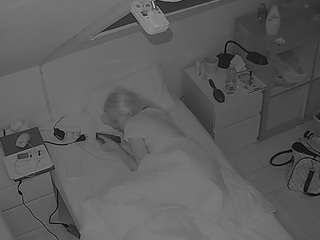 voyeurcam-julmodels-bed-7