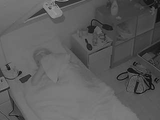 voyeurcam-julmodels-bed-7