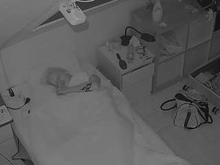 voyeurcam-julmodels-bed-7