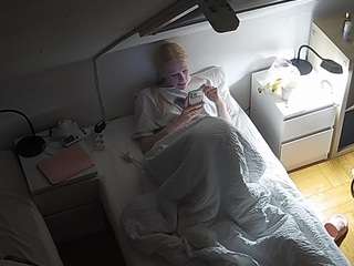voyeurcam-julmodels-bed-7