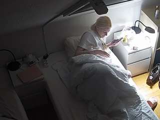 voyeurcam-julmodels-bed-7