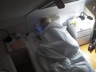 voyeurcam-julmodels-bed-7