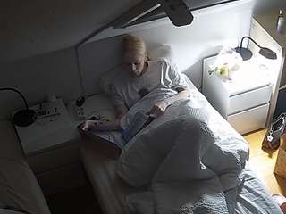 voyeurcam-julmodels-bed-7