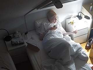 voyeurcam-julmodels-bed-7