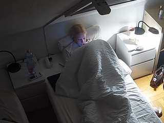 voyeurcam-julmodels-bed-7