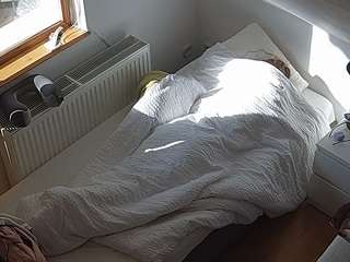 voyeurcam-julmodels-bed-7