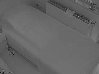 voyeurcam-julmodels-bed-7
