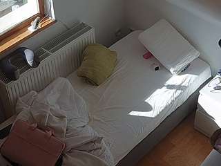 voyeurcam-julmodels-bed-7 camsoda