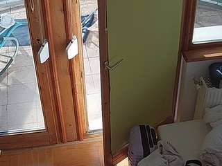 voyeurcam-julmodels-bed-7