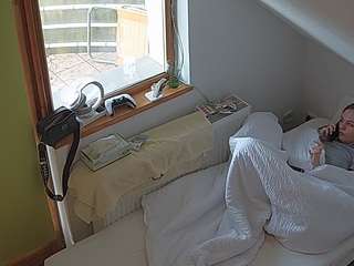 voyeurcam-julmodels-bed-7 camsoda