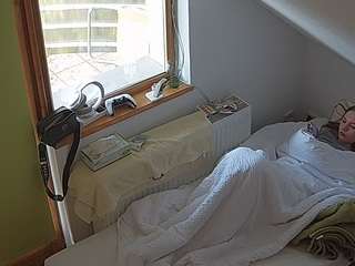 voyeurcam-julmodels-bed-7