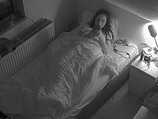 voyeurcam-julmodels-bed-7