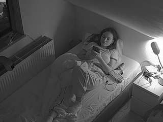 voyeurcam-julmodels-bed-7