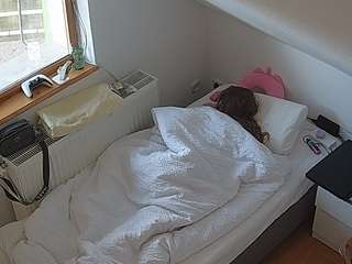 voyeurcam-julmodels-bed-7