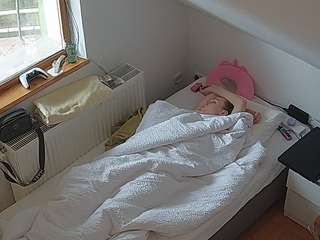 voyeurcam-julmodels-bed-7