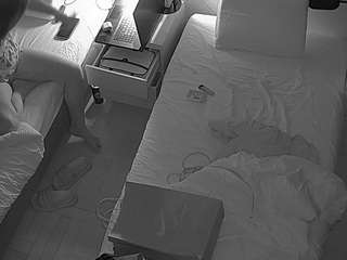 voyeurcam-julmodels-bed-7