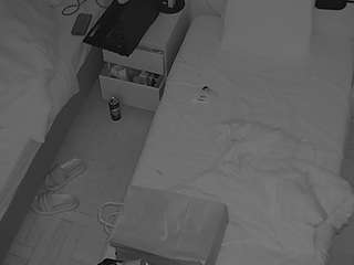 voyeurcam-julmodels-bed-7