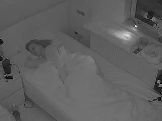 voyeurcam-julmodels-bed-7