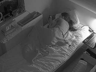voyeurcam-julmodels-bed-7