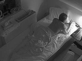 voyeurcam-julmodels-bed-7