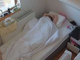 voyeurcam-julmodels-bed-7
