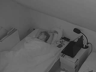 voyeurcam-julmodels-bed-7