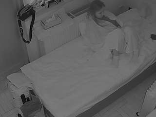 voyeurcam-julmodels-bed-7