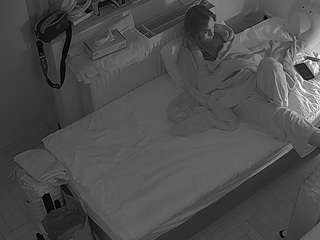 voyeurcam-julmodels-bed-7
