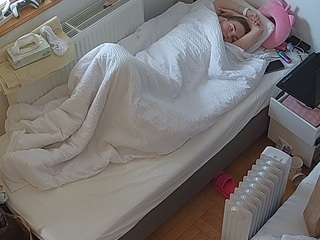 voyeurcam-julmodels-bed-7