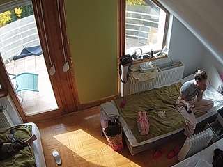 voyeurcam-julmodels-bed-7