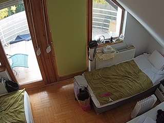 voyeurcam-julmodels-bed-7