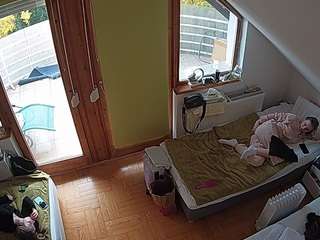 voyeurcam-julmodels-bed-7