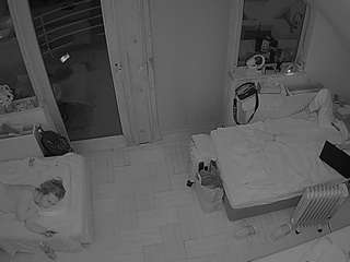 voyeurcam-julmodels-bed-7