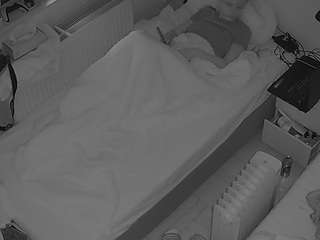 voyeurcam-julmodels-bed-7