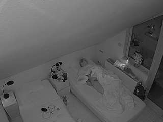 voyeurcam-julmodels-bed-7