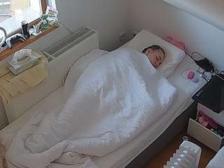 voyeurcam-julmodels-bed-7