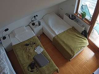 voyeurcam-julmodels-bed-7
