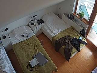 voyeurcam-julmodels-bed-7