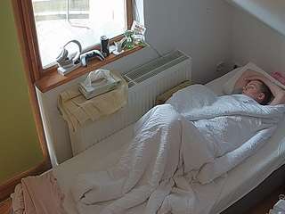 voyeurcam-julmodels-bed-7