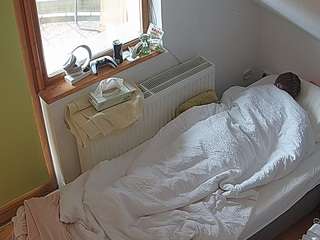 voyeurcam-julmodels-bed-7
