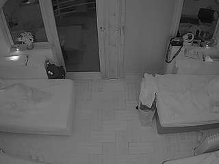 voyeurcam-julmodels-bed-7