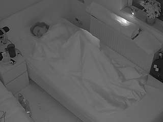 voyeurcam-julmodels-bed-7