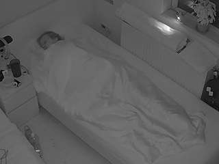 voyeurcam-julmodels-bed-7