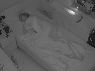 voyeurcam-julmodels-bed-7