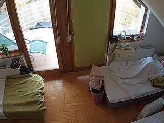 voyeurcam-julmodels-bed-7